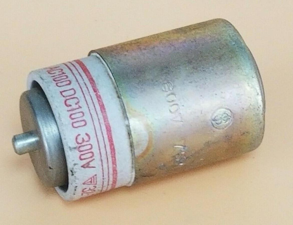 Used GENERIC C-75 FUSE AC100 DC100 300V 32-25 R.C.100KA