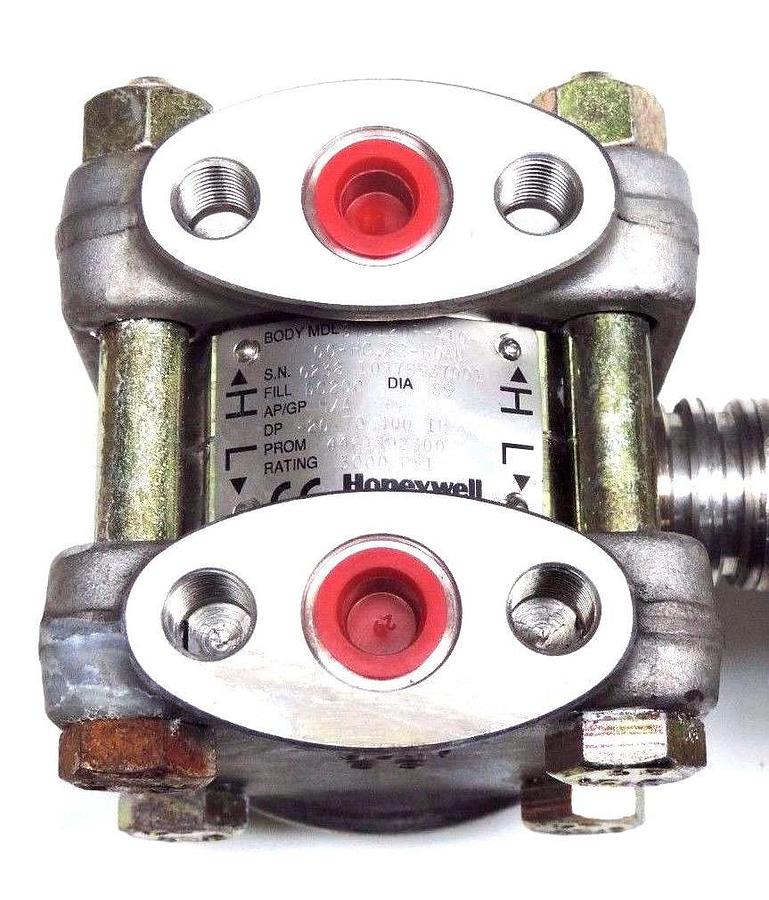 Used HONEYWELL STD120-E1H-00000-1C-HC-MB-S2-B7AN PRESSURE TRANSMITTER ST3000