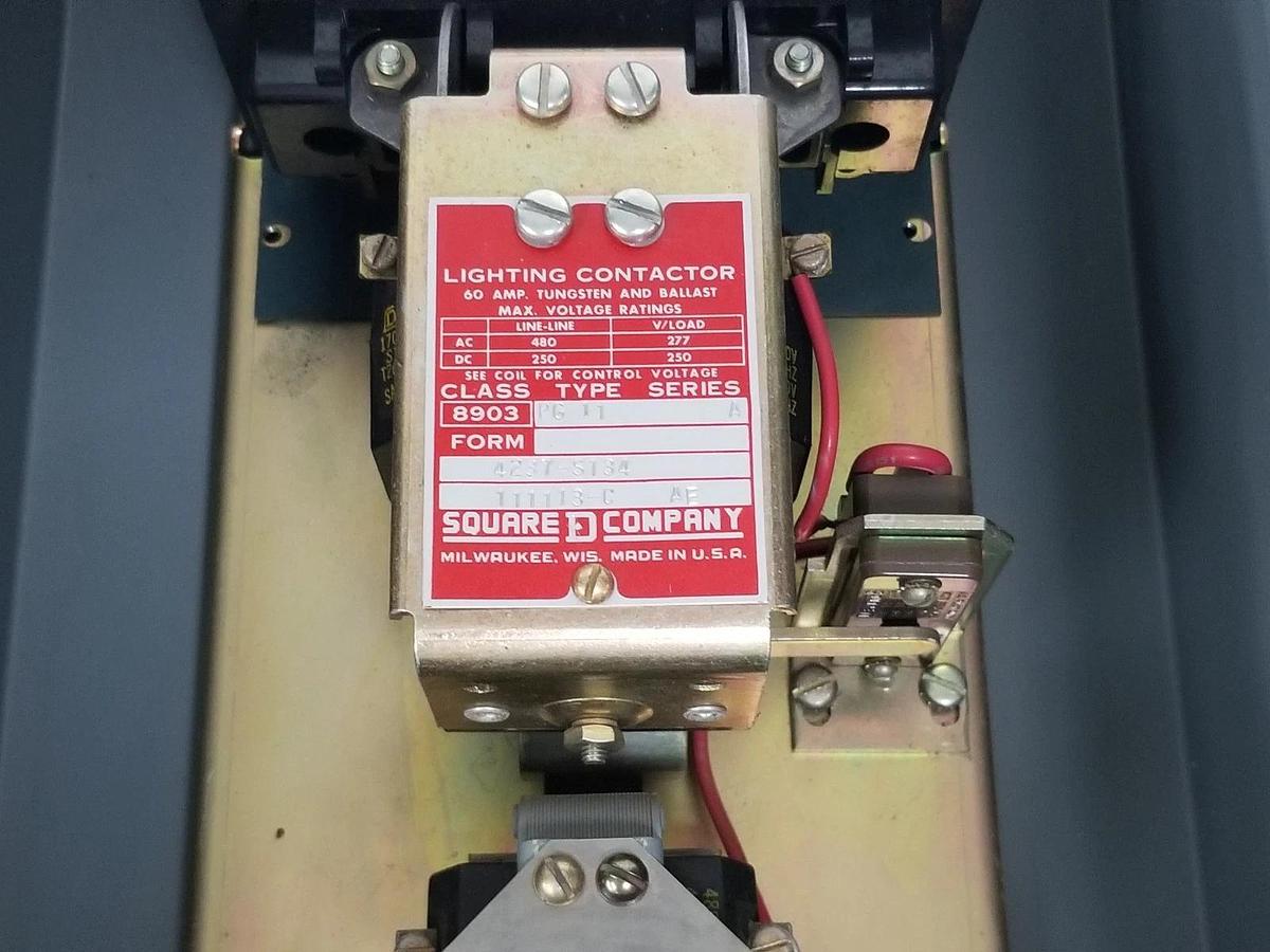 NEW SQUARE D CLASS 8903 TYPE PG 11 SERIES A AC LIGHTING CONTACTOR ASSY 8903PG11