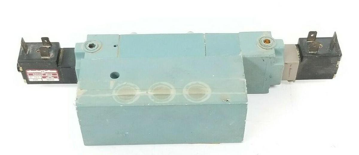 Used SCHRADER BELLOWS 52900-5515 VALVE 529005515, 520008515, 120V 60HZ, 4W