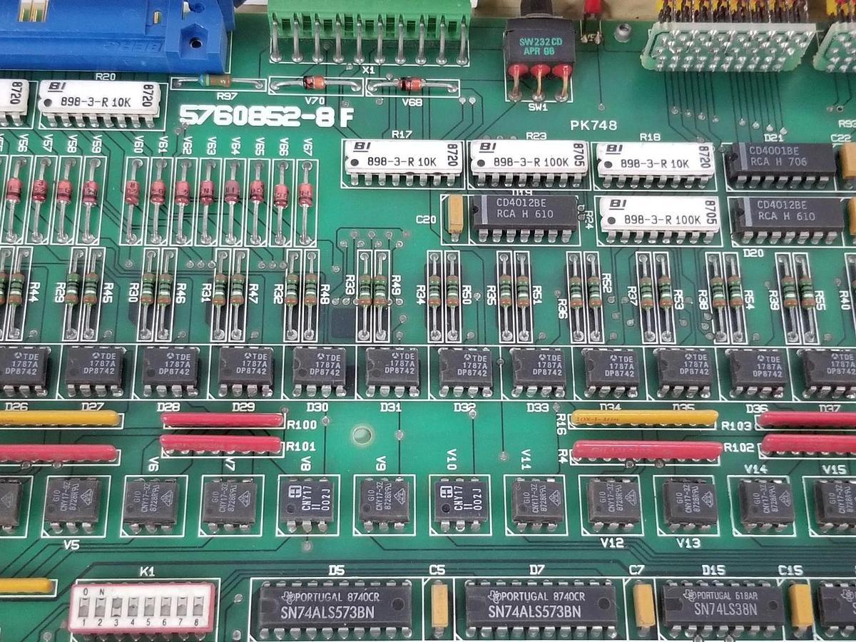 Used ABB / STROMBERG DO86-16 OUTPUT MODULE 57275758 5760852-8F D086-16