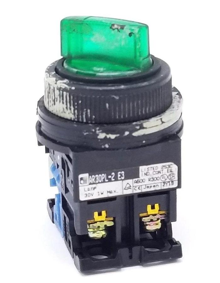 Used FUJI ELECTRIC AR30PL-2 E3 SELECTOR SWITCH GREEN 30V 1W