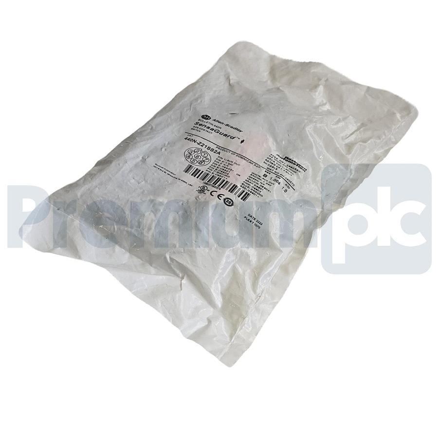 Allen Bradley 440N-Z21SS2A /B SensaGuard Non-Contact Interlock Switches NSMP