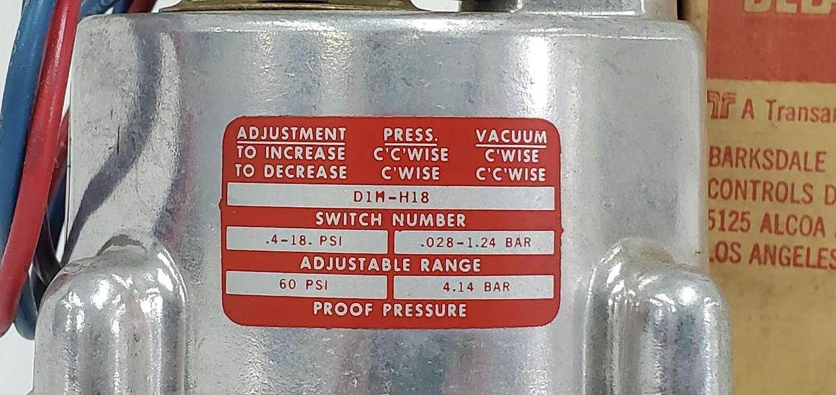 Used NIB DELAVAL BARKSDALE D1M-H18 PRESSURE SWITCH D1MH18