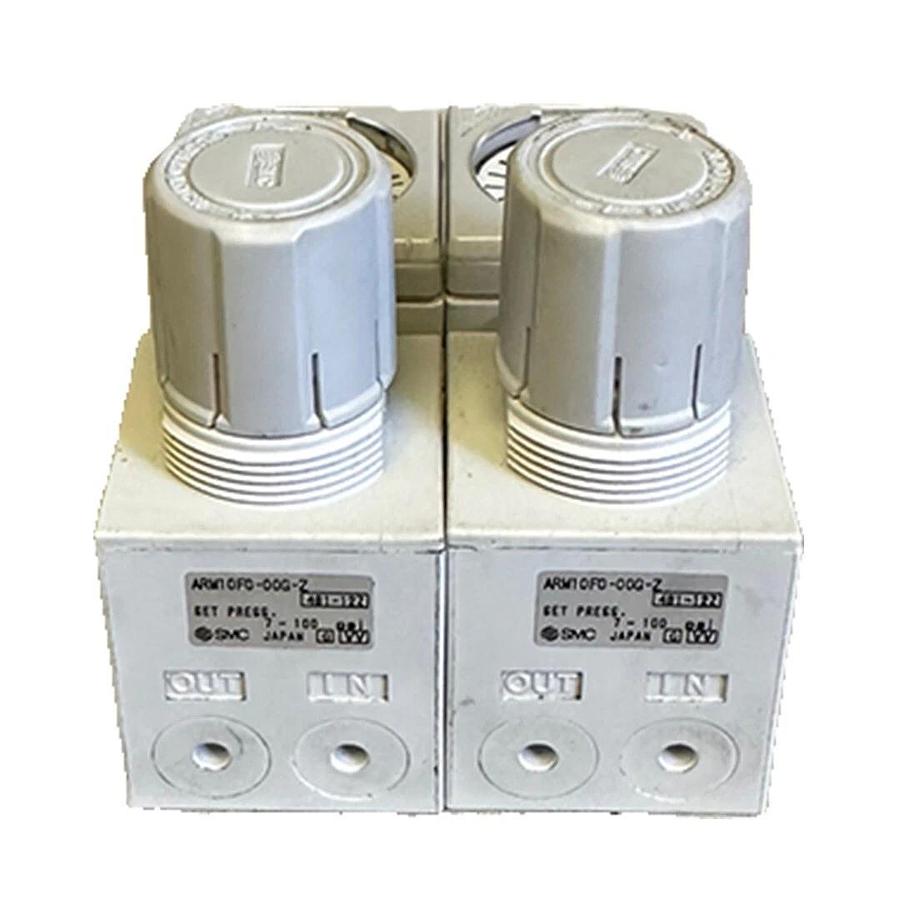 Used 2 SMC ARM10F2-08G-Z / ARM10F0-00G-Z ARM10 MANIFOLD REGULATORS