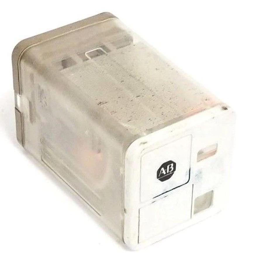 Used ALLEN BRADLEY 700-HA32Z24 RELAY 24VDC SER. C 8 PIN 700HA32Z24