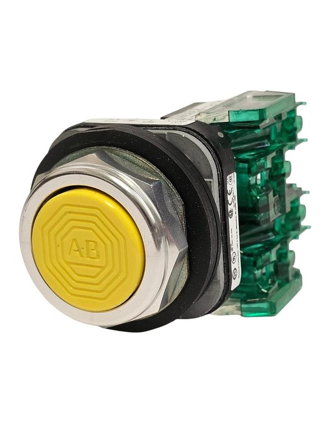 NIB ALLEN BRADLEY 800TC-A9D1 PUSH BUTTON 800TCA9D1 SER. T (YELLOW)