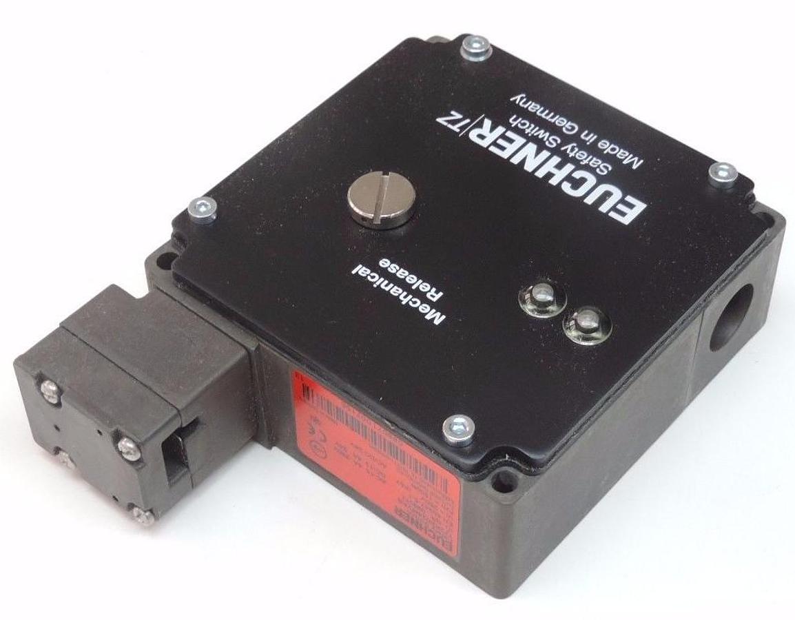 Used NIB EUCHNER TZ2RE024MVAB SAFTEY SWITCH AC/DC 24V, ID. NR. : 088071, MISSING KEY