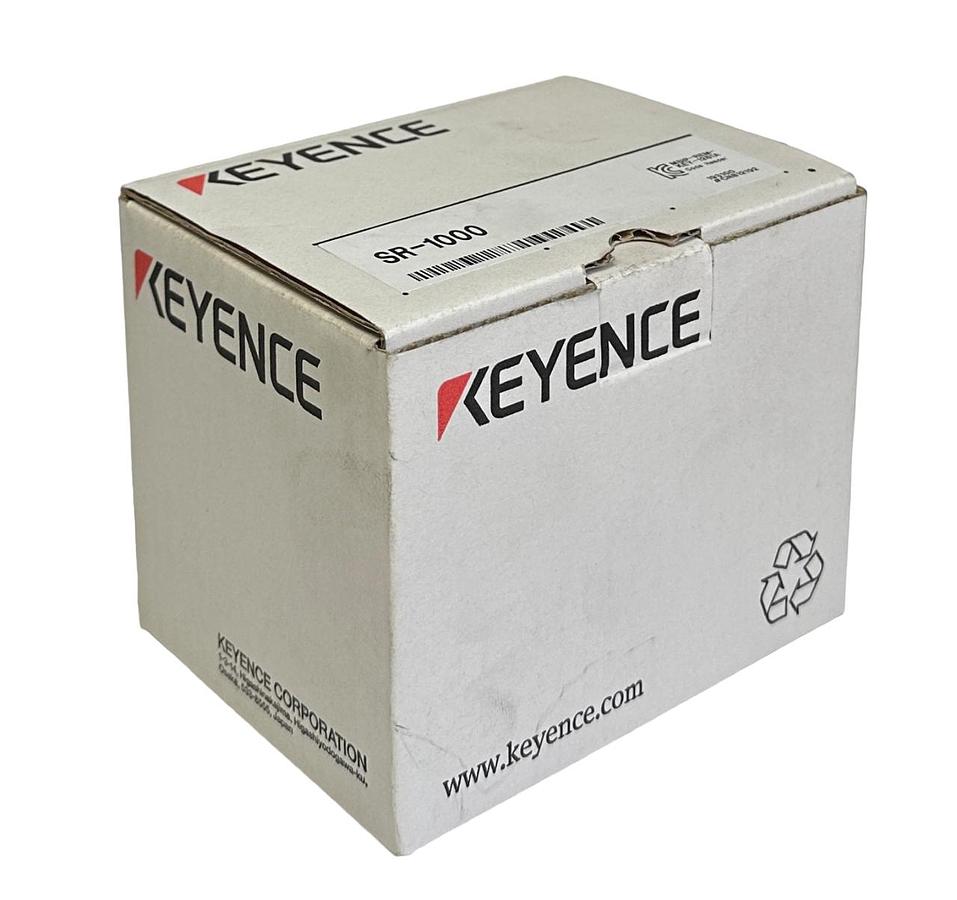 Used KEYENCE SR-1000 / SR1000 AUTOFOCUS CODE READER FIXED TYPE 24VDC 700mA NSMP
