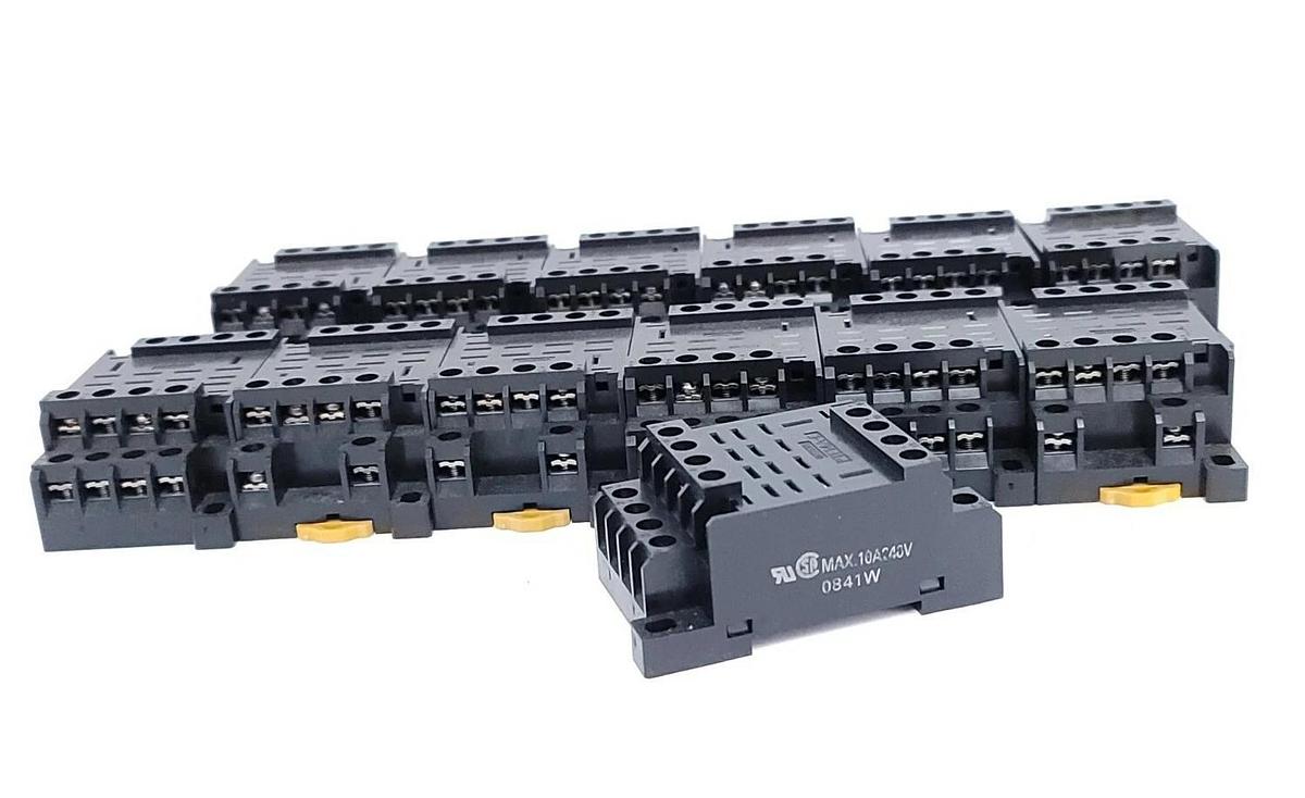 Used LOT OF 13 OMRON PTF14A-E RELAY SOCKETS 10 AMP 4POLE 250V, PTF14AE