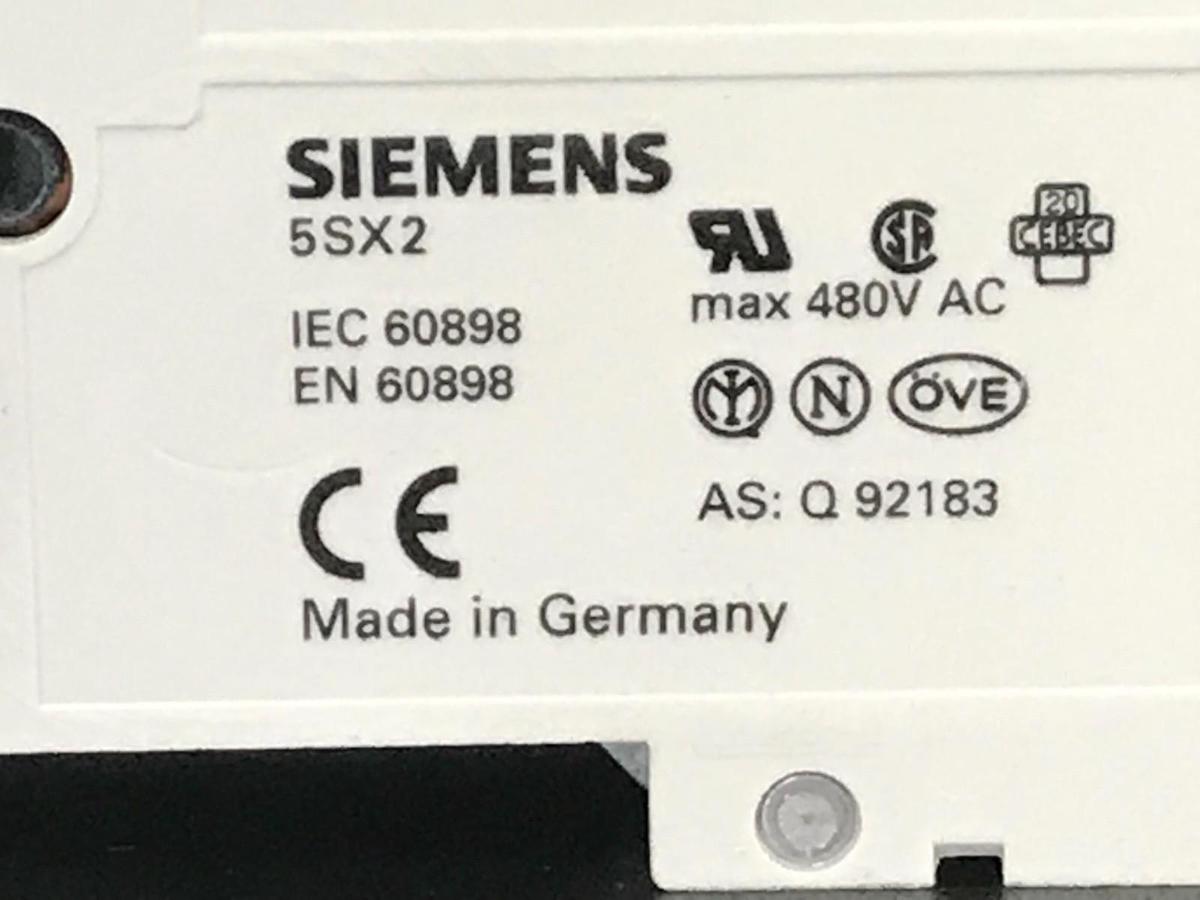 Used SIEMENS 5SX22 CIRCUIT BREAKER 5SX22C6, 400V, 2P, 6A, W/ 5SX9100-HS CONTACT BLOCK
