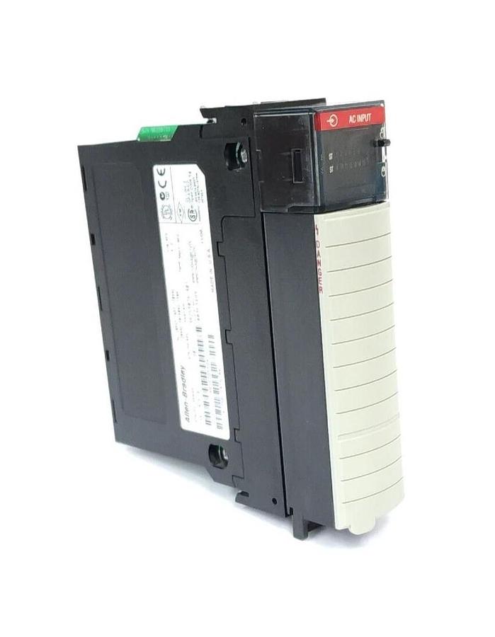 Used ALLEN BRADLEY 1756-IA16/A CONTROLLOGIX INPUT MODULE CAT REV. H01 F/W: 3.2