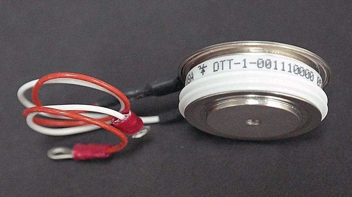 Used NEW POWEREX DTT-1-001110000 THYRISTOR DTT1001110000