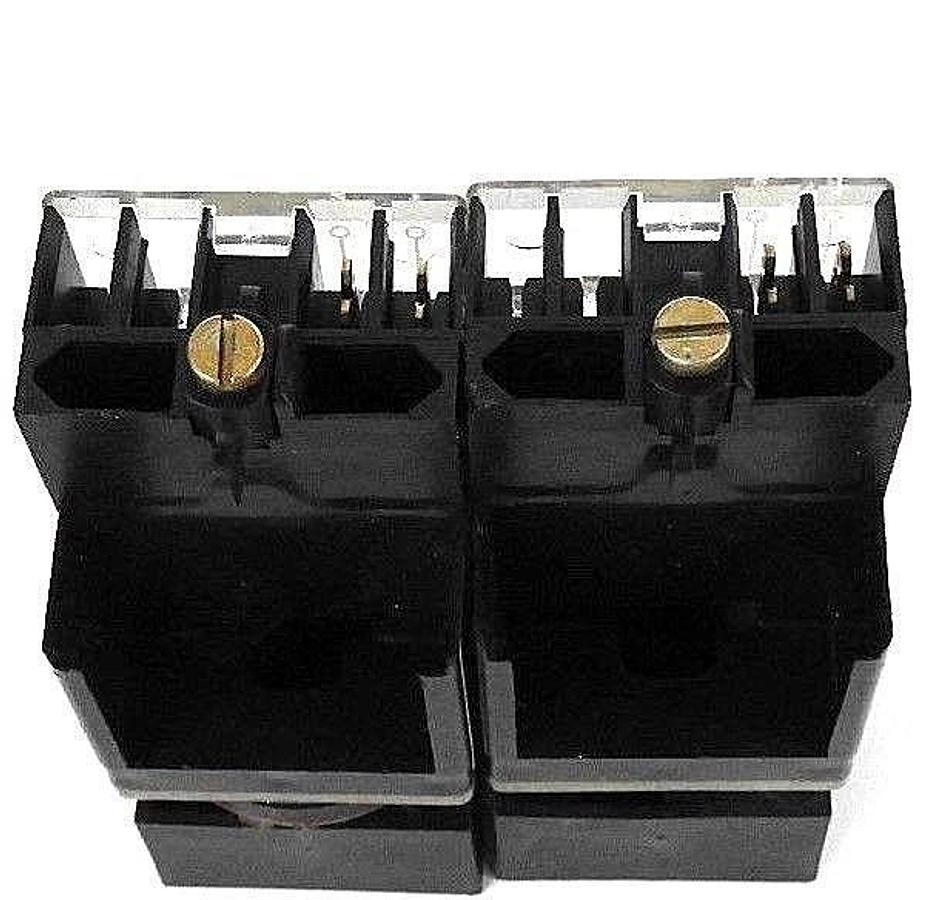Used LOT OF 2 ALLEN BRADLEY 800MB-XO SER. A OPERATOR FOR PUSHBUTTON SWITCHES 800M-XD1