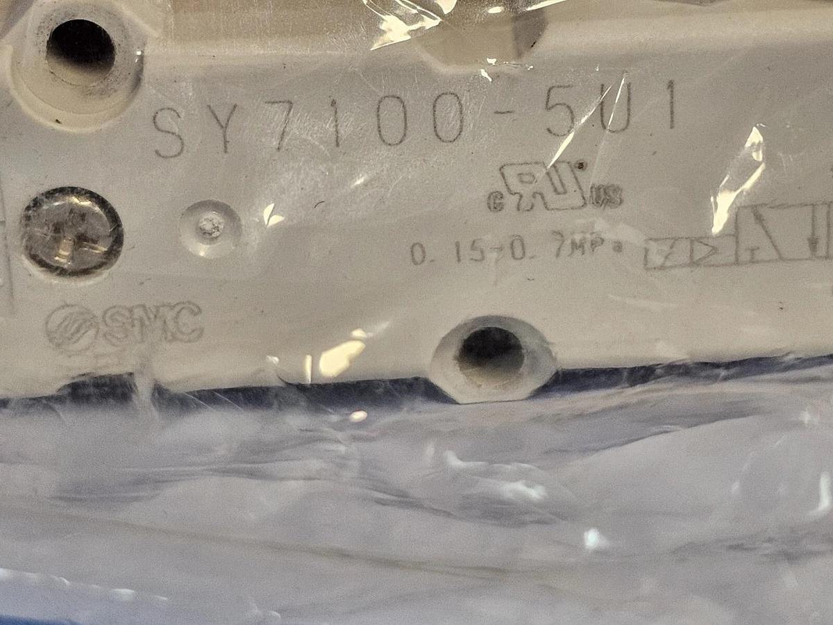 Used NEW SMC SY7300-5U1 SOLENOID VALVE 5 PORT SY73005U1