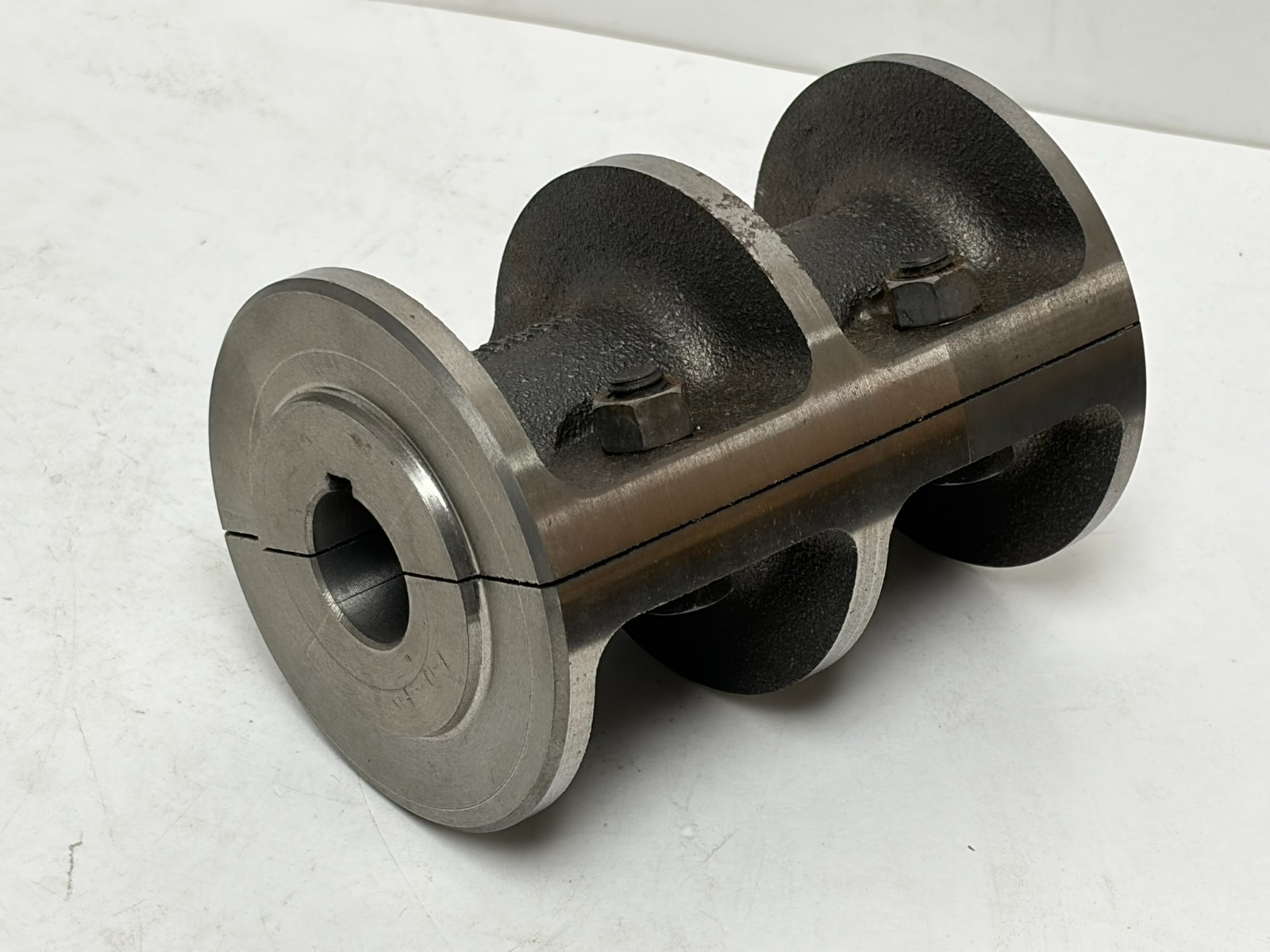 Used Dodge 009083 Ribbed Rigid Coupling Assembly 1-1/4 Inch Bore w Keyway New Surplus
