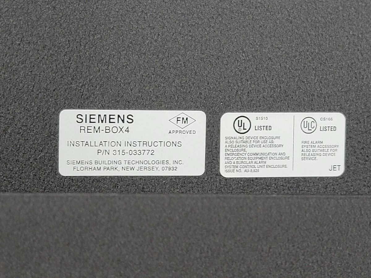 NIB SIEMENS REMBOX4 LARGE REMOTE LOBBY ENCLOSURE