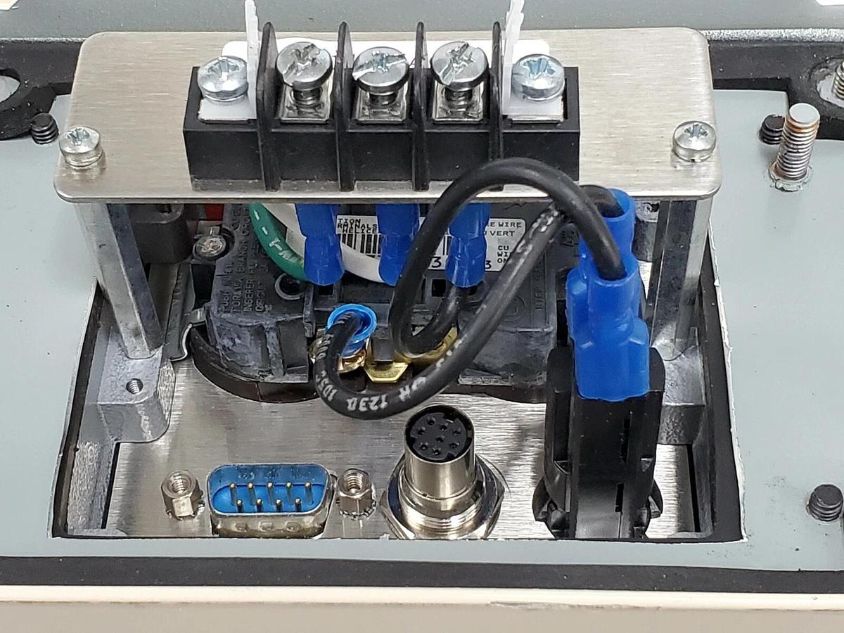 Used HOFFMAN / MENCOM CORP. A-6044SC ENCLOSURE W/ NEMA TYPE 4 109-REC PROGRAM PORT