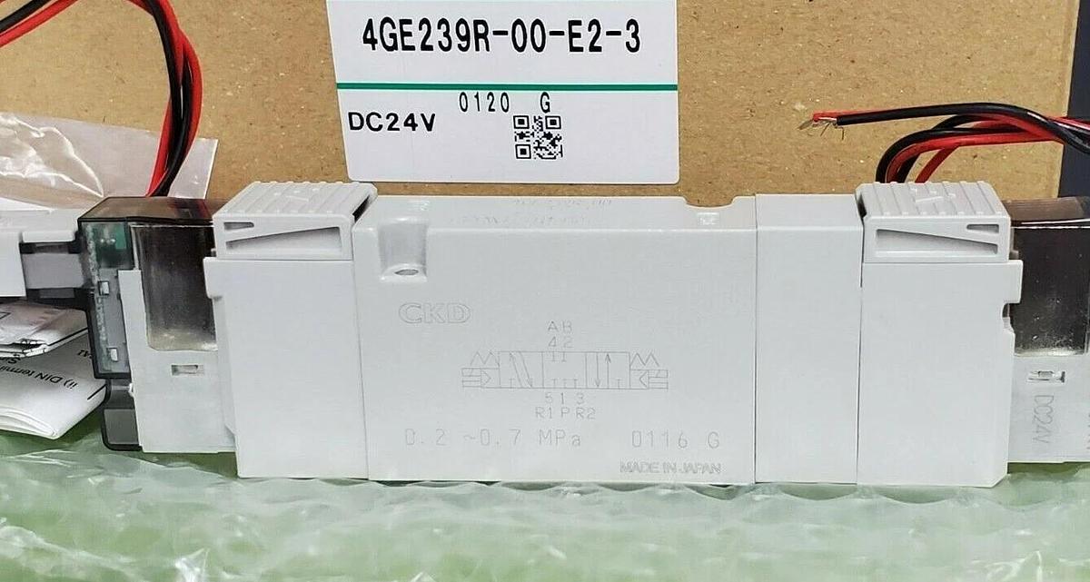 Used NEW CKD CORP. 4GE239R-00-E2-3 DISCRETE VALVE DC24V 4GE239R00E23
