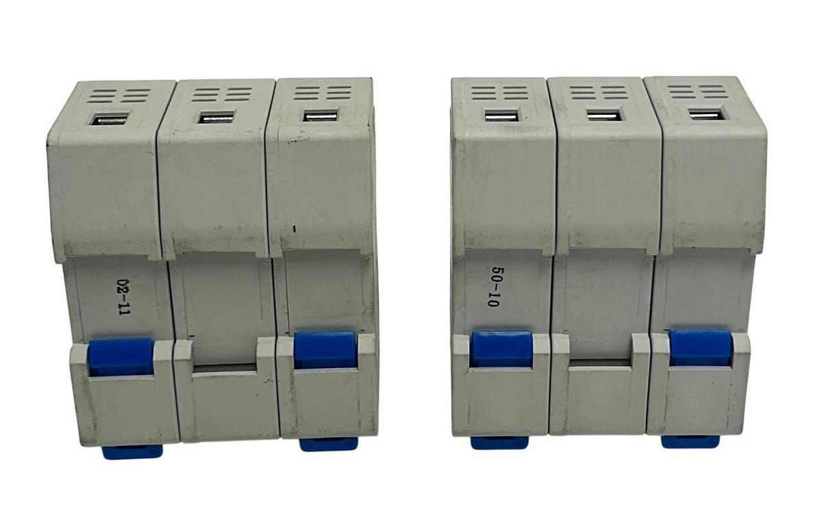 Used 2 FERRAZ SHAWMUT US3J3I / K214967 FUSE HOLDERS ULTRASAFE 30A 600VAC/DC USNP