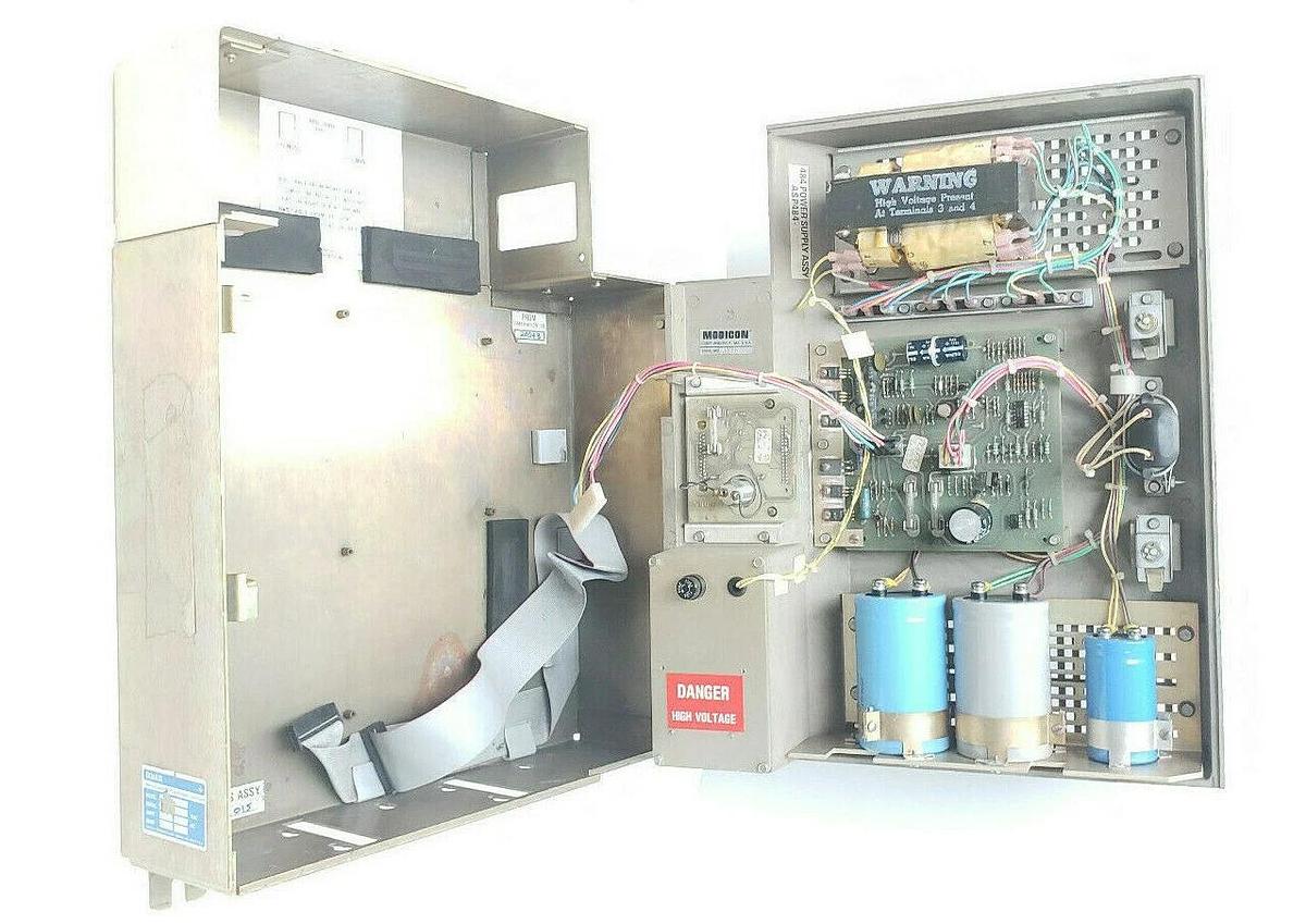 Used MODICON 484 CONTROLLER AS-C484-165 AS-P484-600 POWER SUPPLY, AS-C484-015 CHASSIS