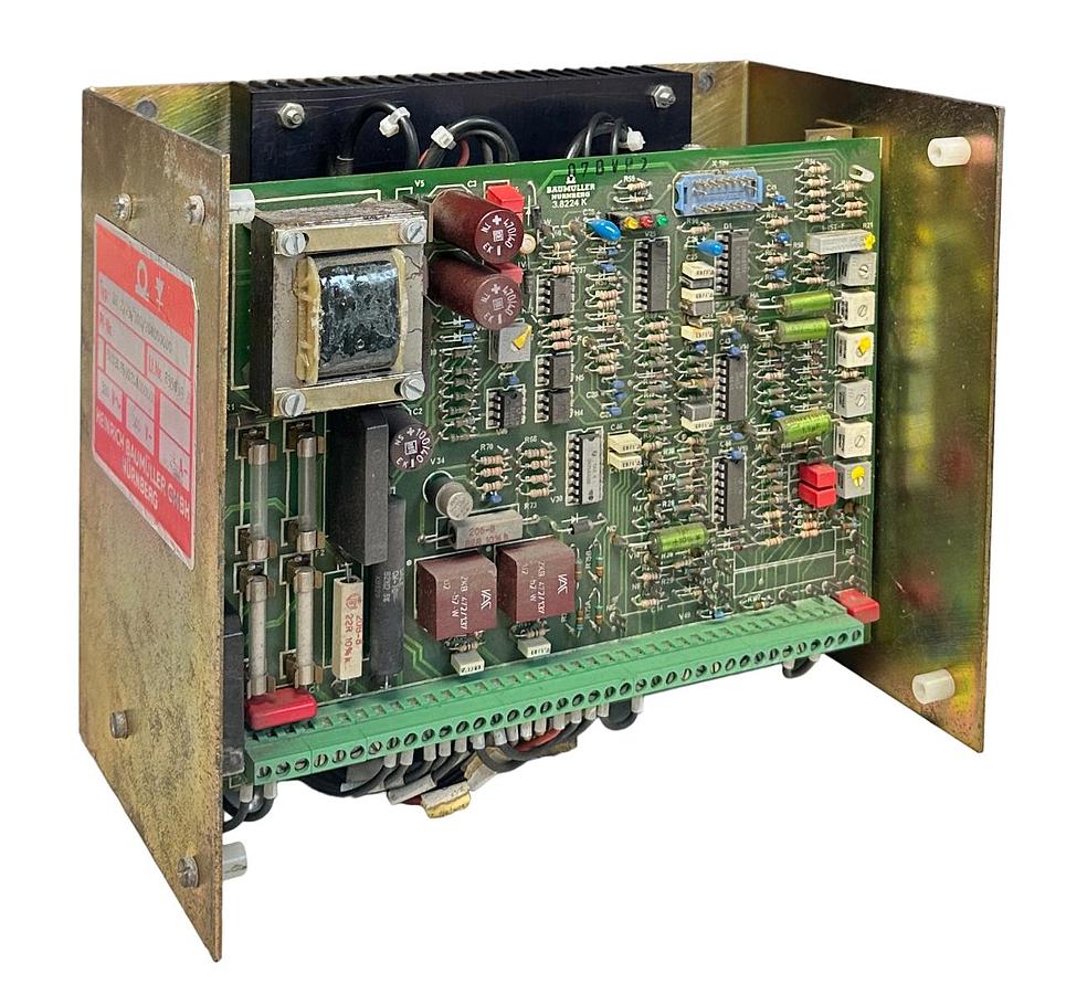 Used HEINRICH BAUMULLER BE 2/25/300/201000000 / 3E0202530201000000 DC DRIVE 380V USNP