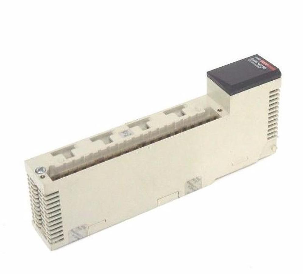 Used SCHNEIDER AUTOMATION 140-DAM-590-00 IN/OUT W/O WIRING TERMINAL 140DAM59000