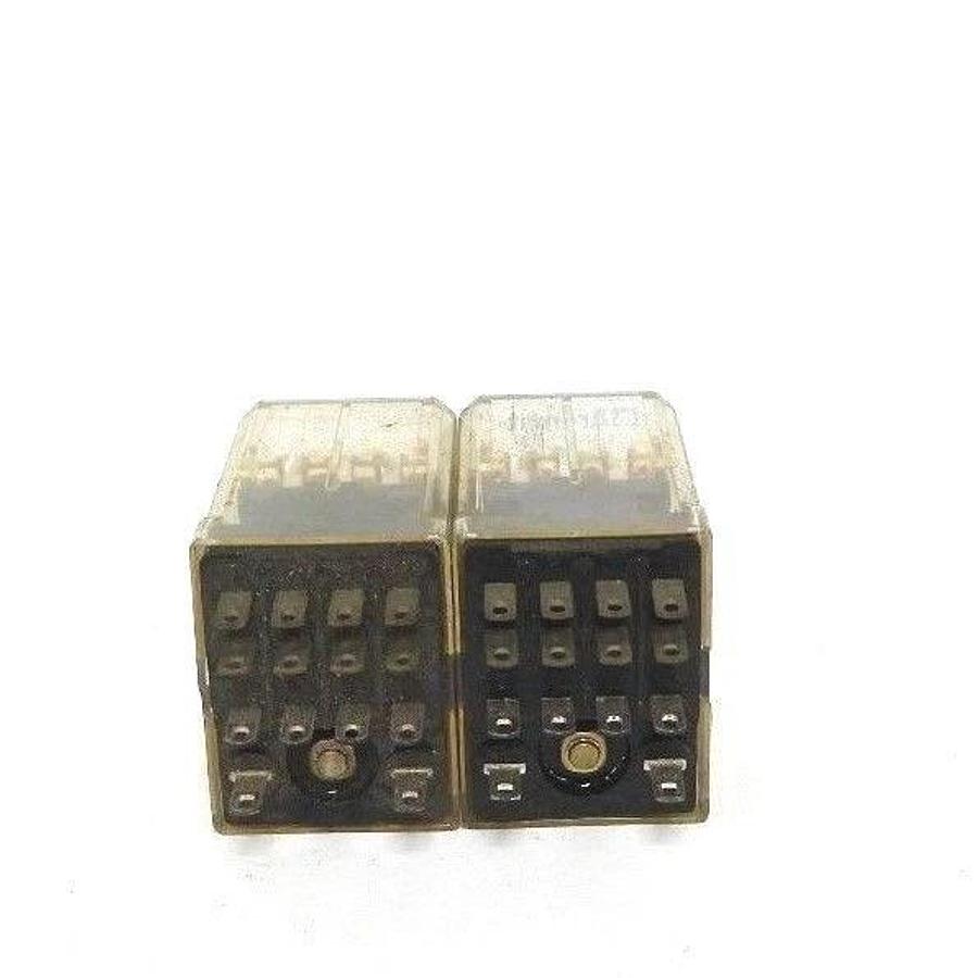 Used LOT OF 2 AROMAT HC4-H-AC240V RELAYS HC4HAC240V