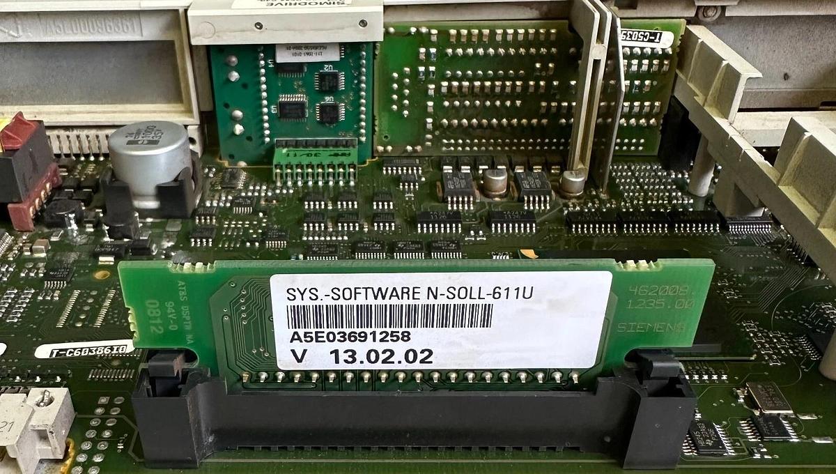 Used SIEMENS 6SN1118-0NH01-0AA1 / 6SN11180NH010AA1 SIMODRIVE VER. G 2-AXIS ENCODER
