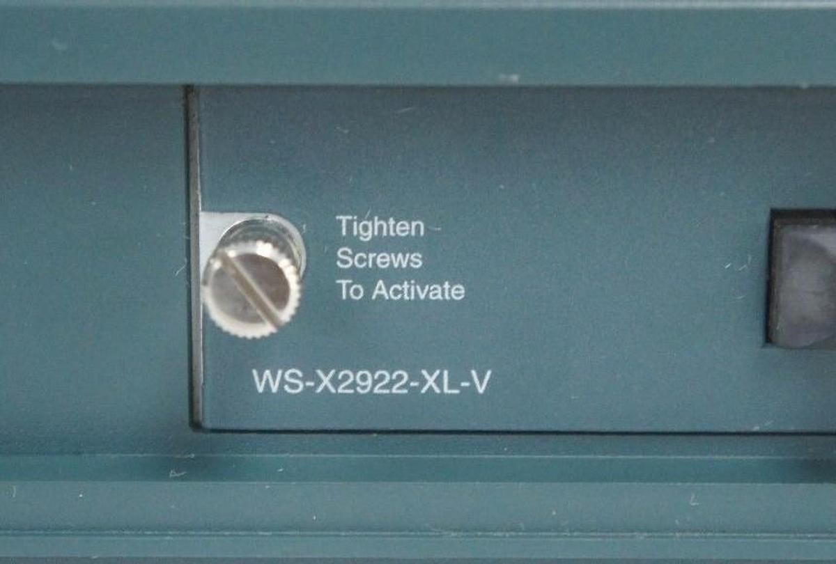 Used CISCO SYSTEMS WS-C2924M-XL-EN LAN SWITCH CATALYST 2900 SERIES XL WSC2924MXLEN