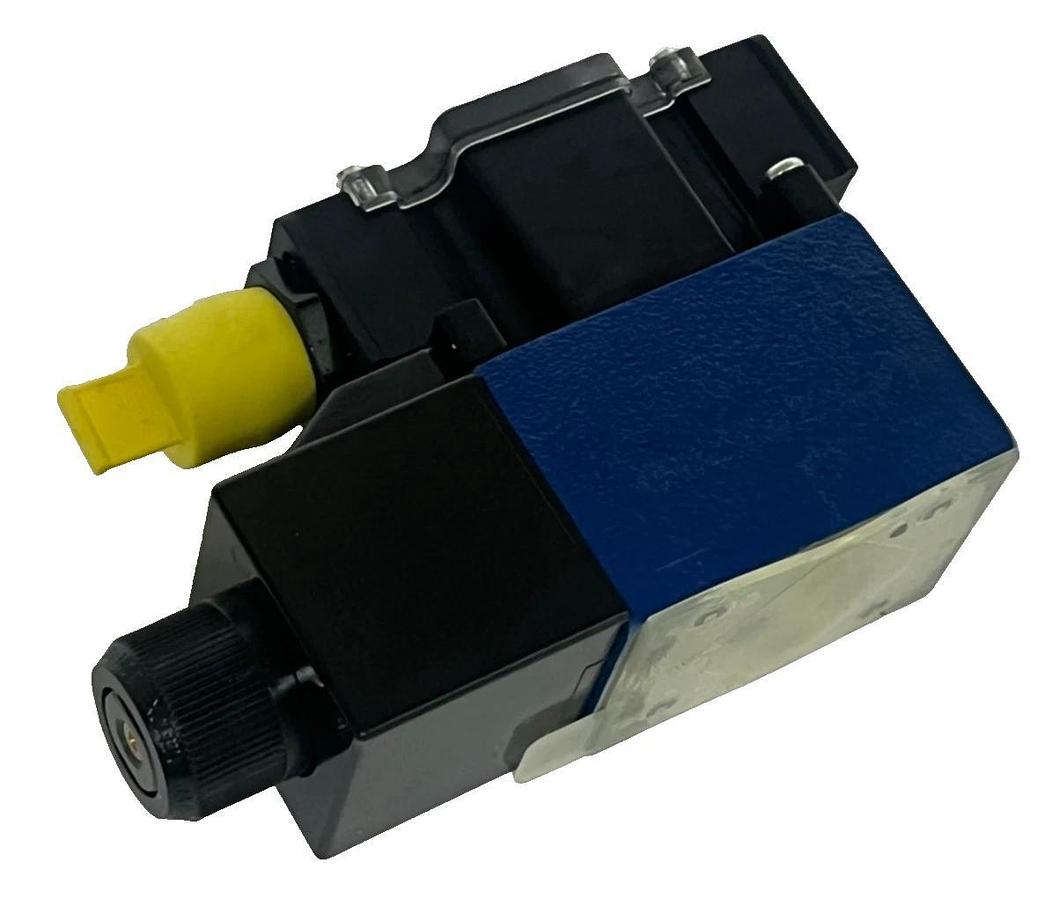 Bosch Rexroth R978879004 Directional Spool Valve - 4WE6JA6X/EW110N9DK23L/V/62