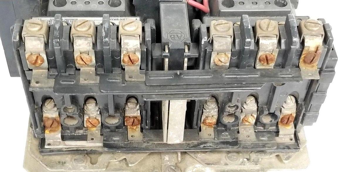 Used ALLEN BRADLEY 505-AOD REVERSING STARTER SER. B W/ (2) CB236 COILS , 592-BOW16