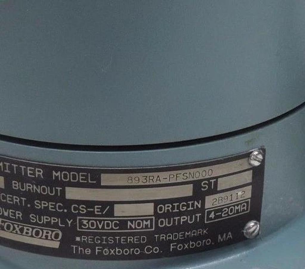 Used FOXBORO 893RA-PFSN000 TEMPERATURE TRANSMITTER W/ PN143TR PERCENT OUTPUT GAUGE