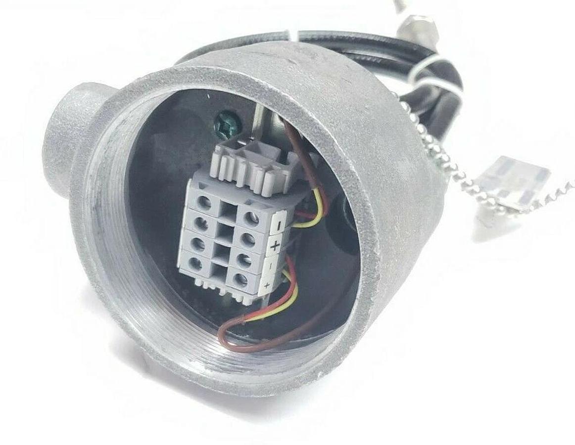 Used CROUSE-HINDS GAYESCO 16-TE-8267 5FT TEMPERATURE PROBE GUAB 26 3/4IN. 21 16TE8267