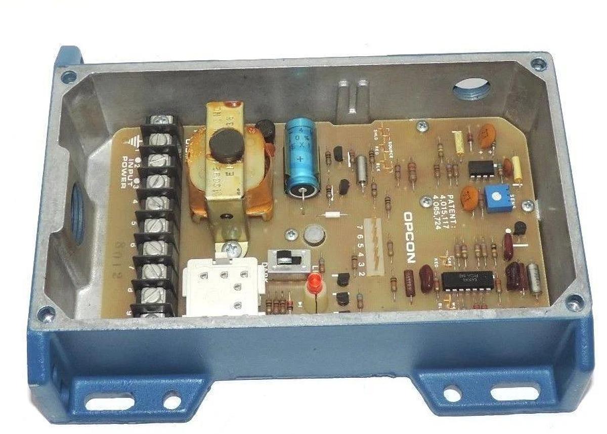 Used OPCON MODEL 8170A-6501 DEMODULATOR PART NO. 101163, 115 VOLTS CONTROL UNIT