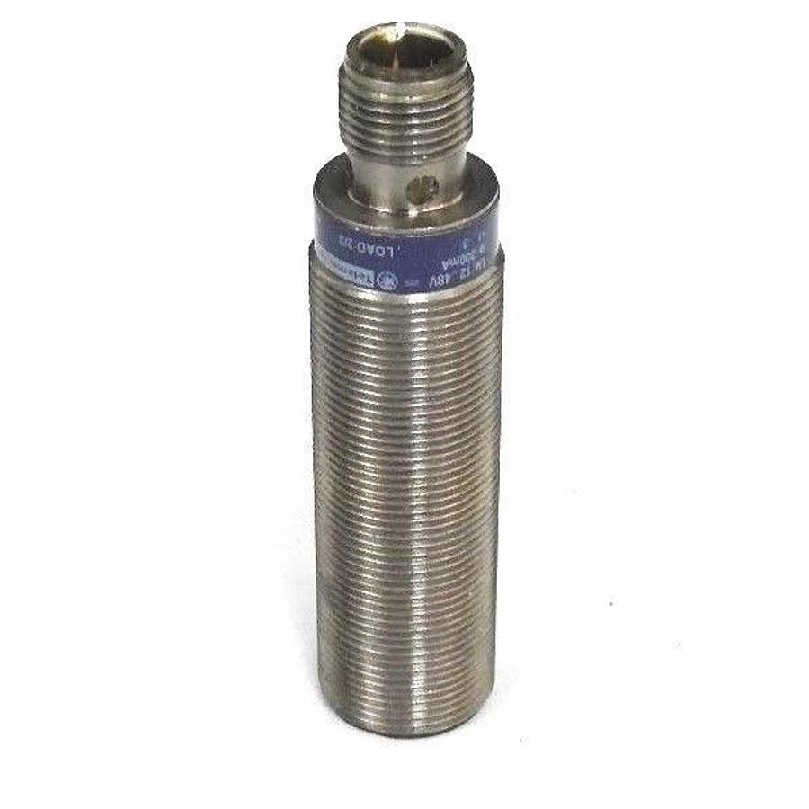 Used TELEMECANIQUE XS1M18PB370D PROXIMITY SENSOR 12...48V, 200mA