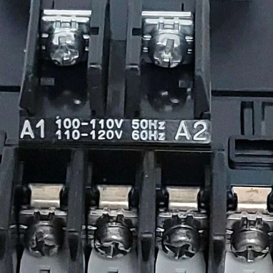 Used NIB FUJI ELECTRIC 4NW0G01E11K MAGNETIC SWITCH SW-05/2E, 0.48-0.72A