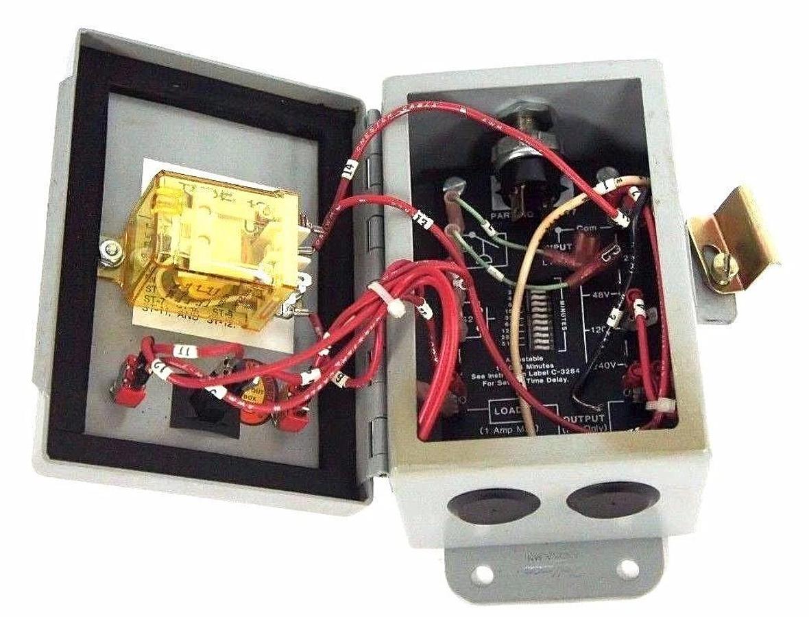 Used BIJUR D-3940 PRESSURE MONITOR W/ D-3677 MODULE TIME DELAY & RR2BA-US RELAY
