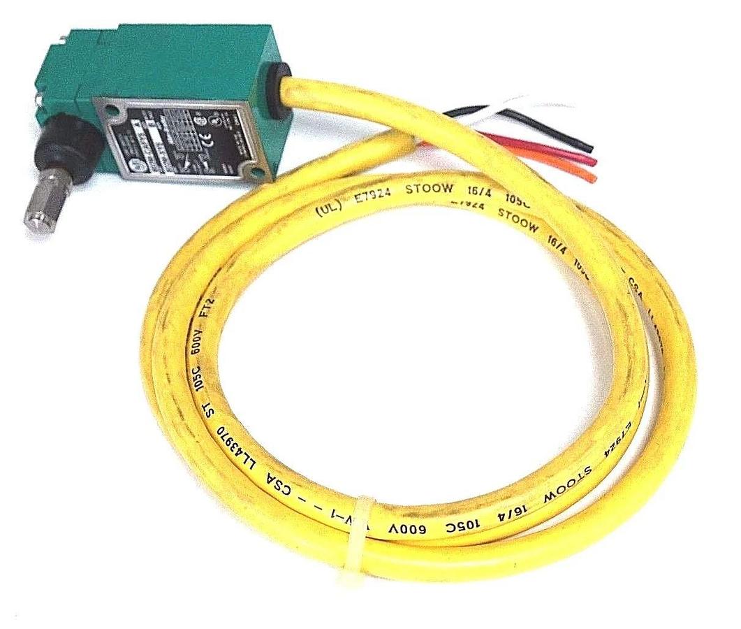 Used ALLEN BRADLEY 802M-CAFY5 SERIES A PRE-WIRED LIMIT SWITCH 802MCAFY5