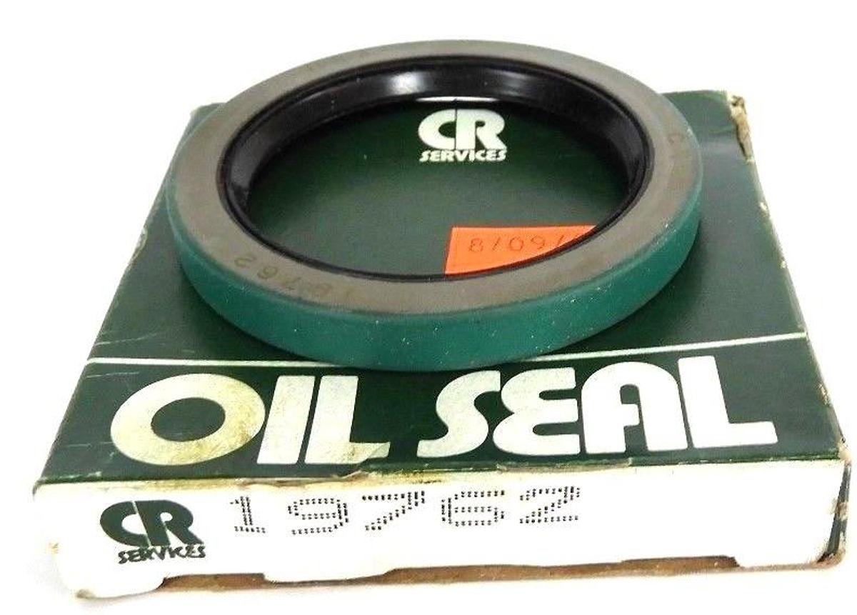 Used NIB CHICAGO RAWHIDE 19762 OIL SEAL