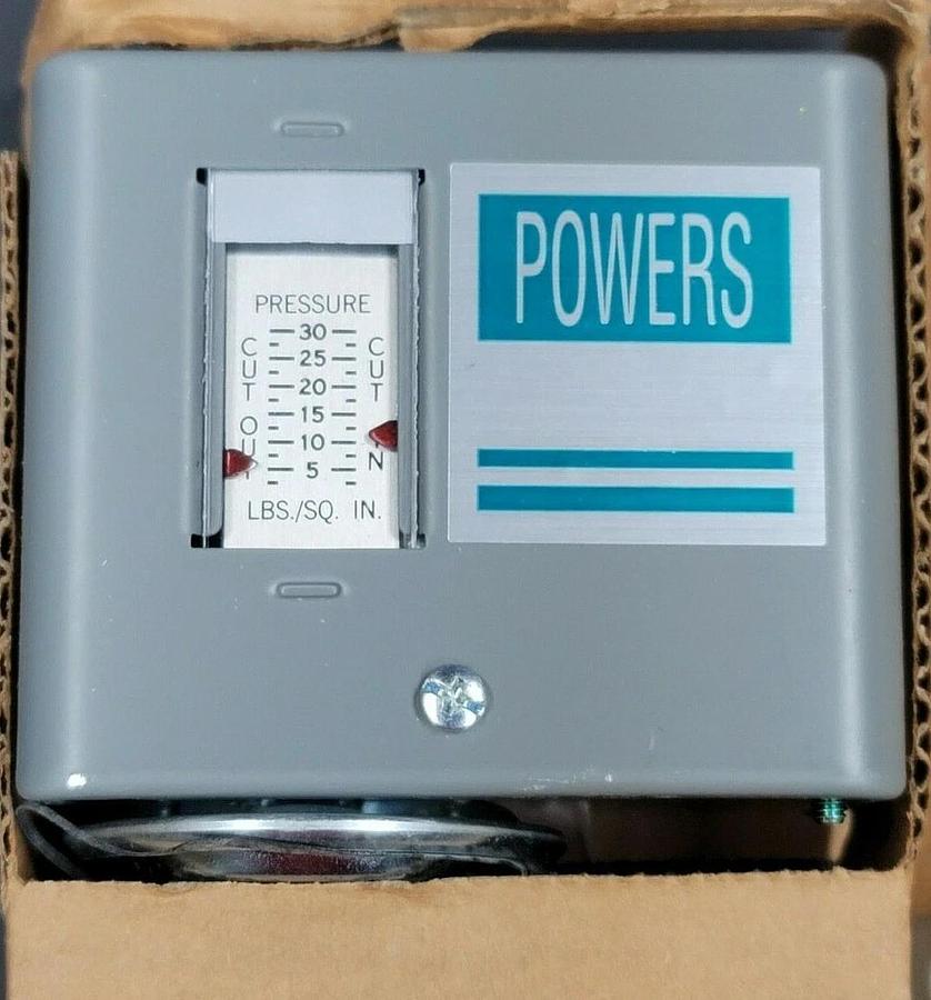 Used NIB SIEMENS 134-1450 PRESSURE ELECTRIC CONTROL 1341450 RANGE 3/30 PSIG 1/8'' NPT