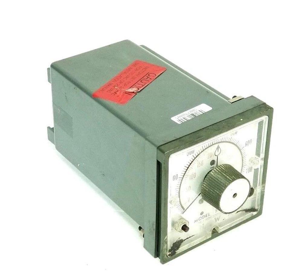 Used FENWAL 55-003140-303 TEMPERATURE CONTROLLER 0-800 DEG. F, 240V, 55003140303