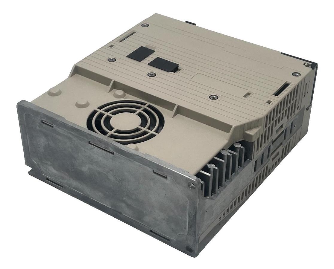 Used YASKAWA SGDV-5R5A01A Servopack Servo Drive Amplifier 0.75kW 750W Sigma V Series