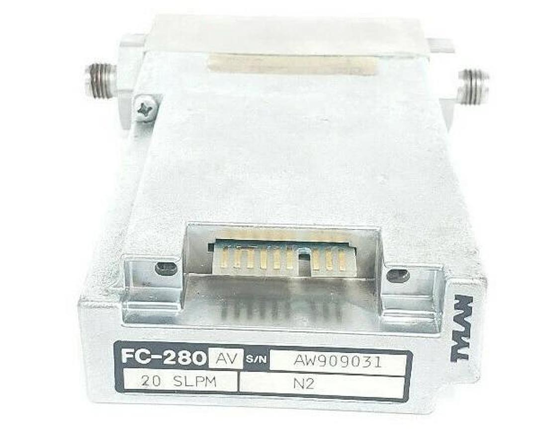 Used TYLAN FC-280AV MASS FLOW CONTROLLER MODEL FC-280, FC-280-AV 20 SLPM N2