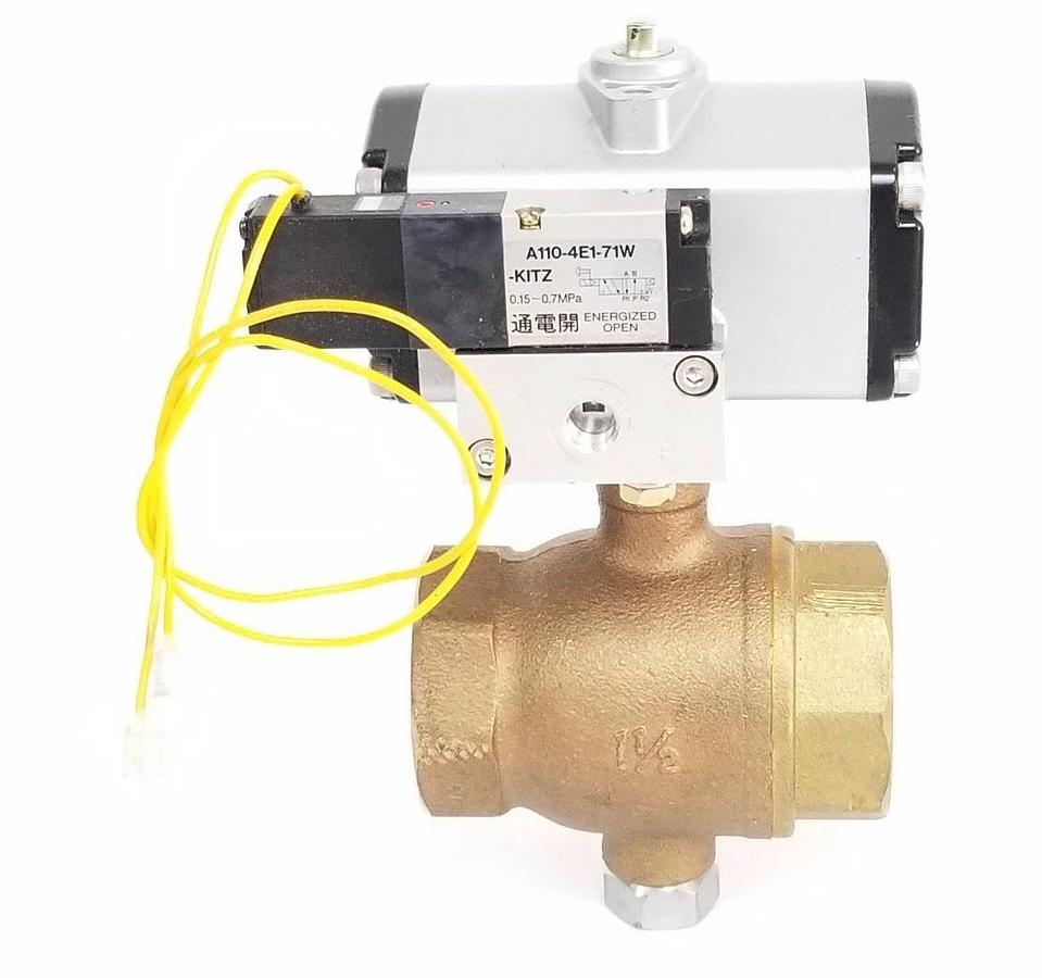 Used KITZ ACT. TYPE: C-2 FLOW CONTROL VALVE 1 1/2 IN. W/ A110-4E1-71W-KITZ SOLENOID