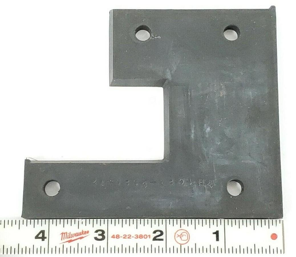 Used LOT OF 2 NEW OKUMA H1026-0025-17 WIPERS LU45 LOWER CLOSS-SLIDE (UPPER)