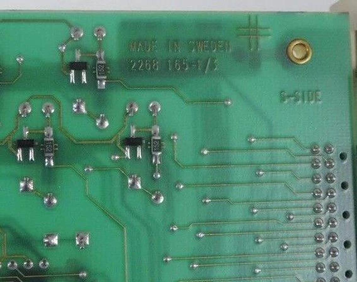 Used ABB YB 560 103-BD/1 I/O MODULE DSQC 223 MEMORY BOARD YB560103BD1 REV. 004