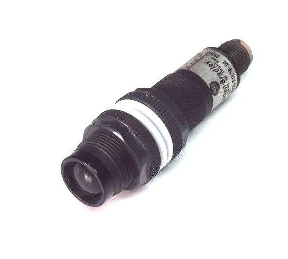 Used ALLEN BRADLEY 42CA-R1KNB-D4 SENSOR 42CAR1KNBD4, SER. A