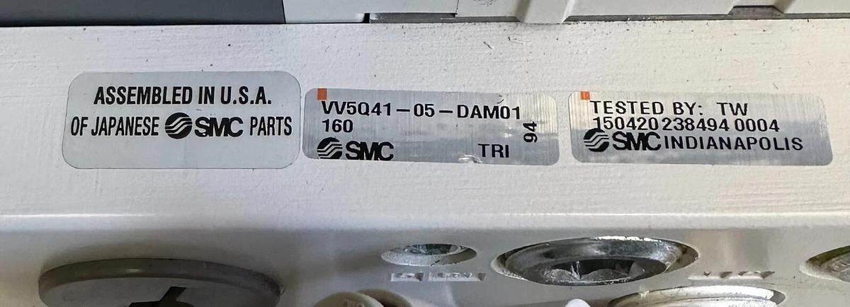 Used SMC VV5Q41-05-DAM01 / VV5Q4105DAM01 VALVE MANIFOLD W/ VQ4401-5 VQ4301-5 VQ4201-5
