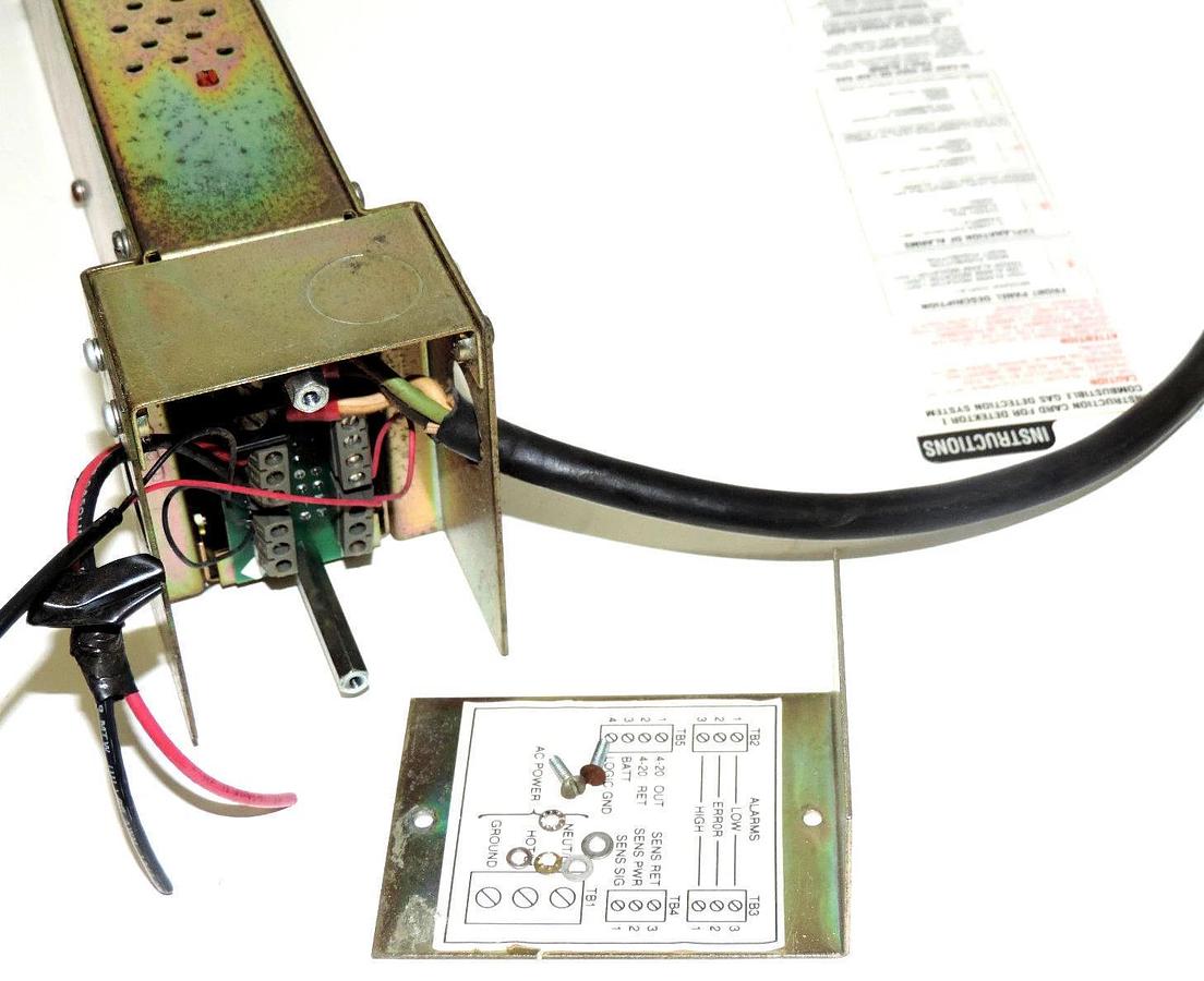 Used DETEKTOR I COMBUSTIBLE GAS DETECTION SYSTEM PANEL ROSEMOUNT ANALYTICAL 624303